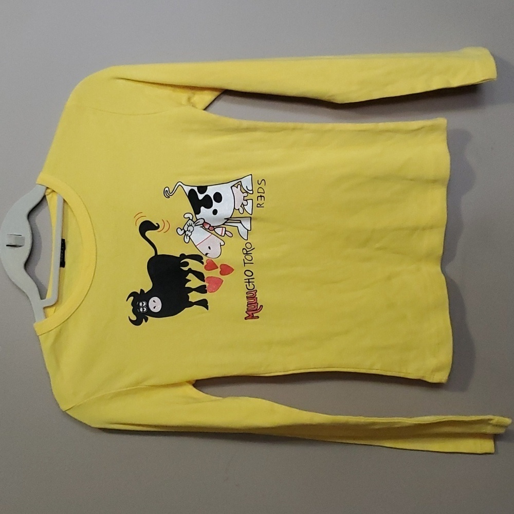Reds top size small